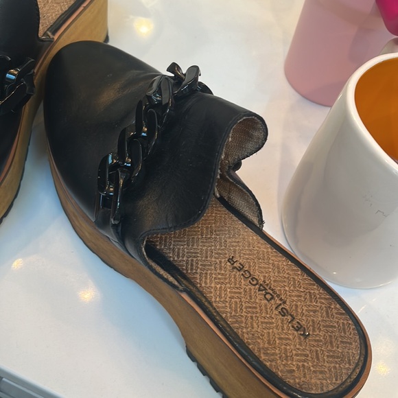 Brand new clogs - Picture 2 of 4